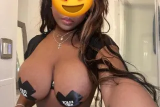 I'M VERY HORNY, ARE YOU COMING TO FUCK ME REALLY GOOD - Image 2